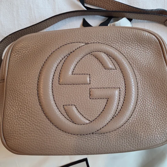 Gucci Soho Disco Crossbody Bag - Picture 3 of 15